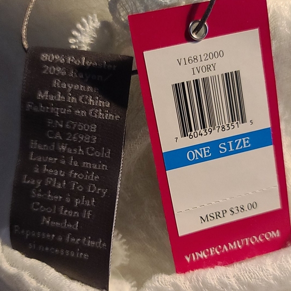 NWT VINCE CAMUTO IVORY SCARF - Picture 2 of 4